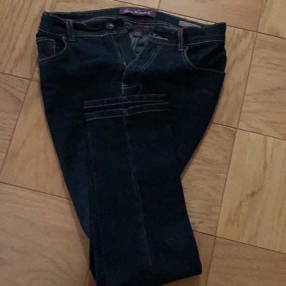 Gloria Vanderbilt Amanda Jeans - Picture 3 of 7